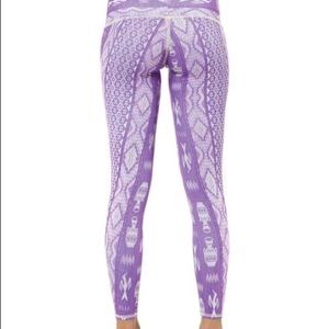 Incredibly comfy teeki yoga pants ships same day!